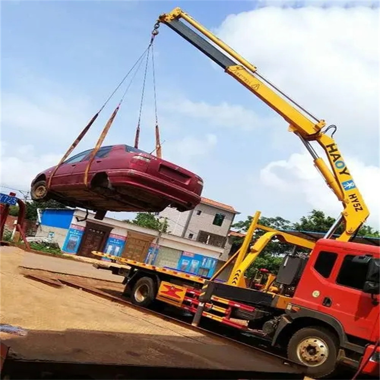 金川吊车吊汽车的正确方法